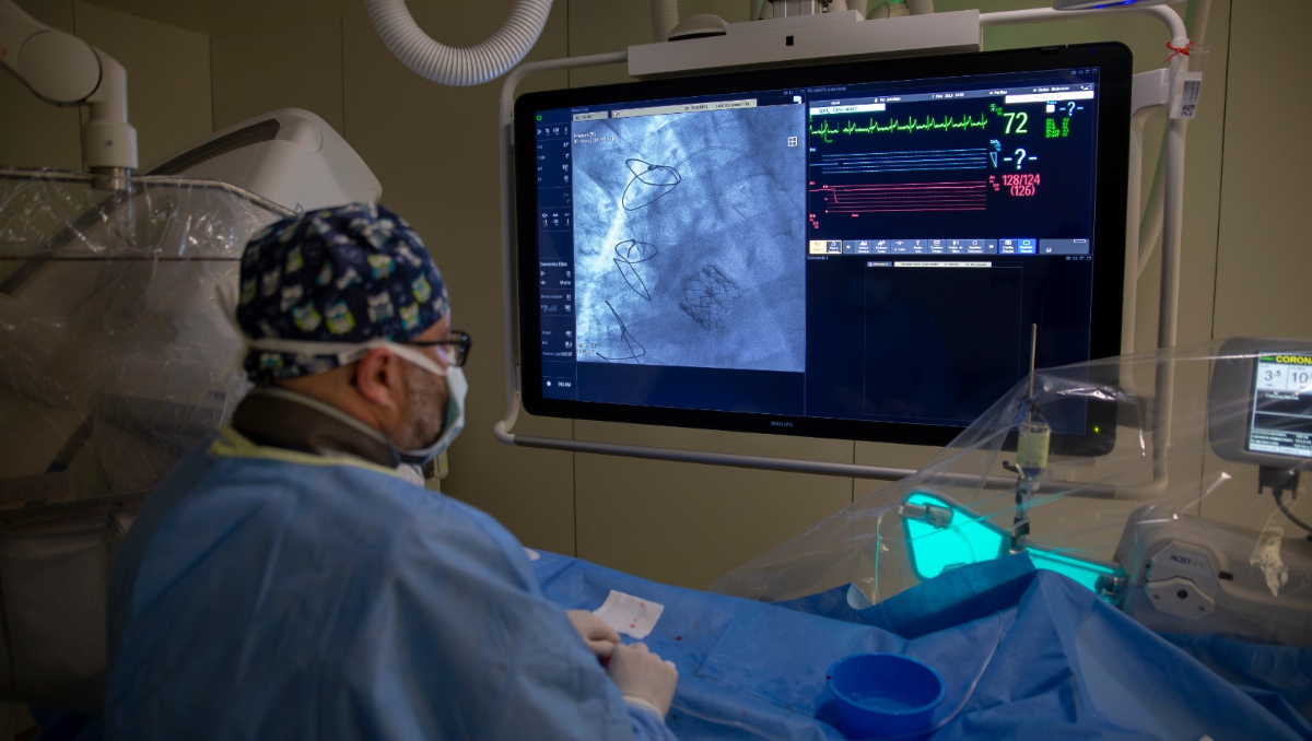 quirofano-hibrido-cardiologia-radiologia-centro-medico-teknon-barcelona