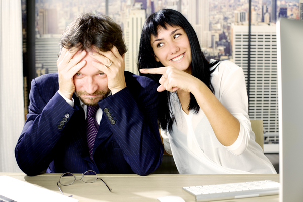 Pareja en la vuelta al trabajo