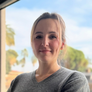 dra Cristina Forcada