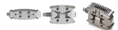 Implante expandible hasta 14 mm de altura para restaurar la altura original de un disco degenerado y colapsado