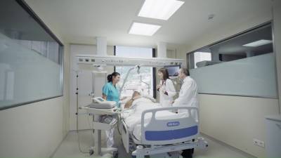 Semicriticos doctores y enfermera