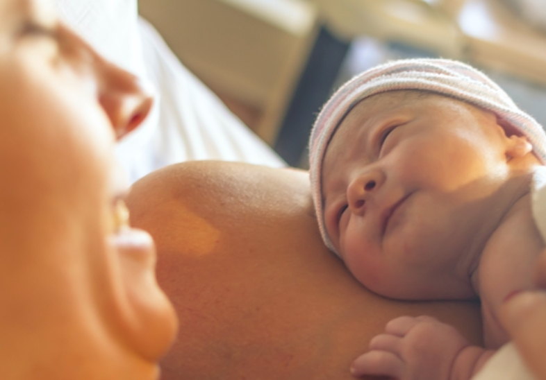 nacimiento mdre e hijo Teknon