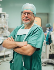 Dr. Bartolomé Oliver Abadal