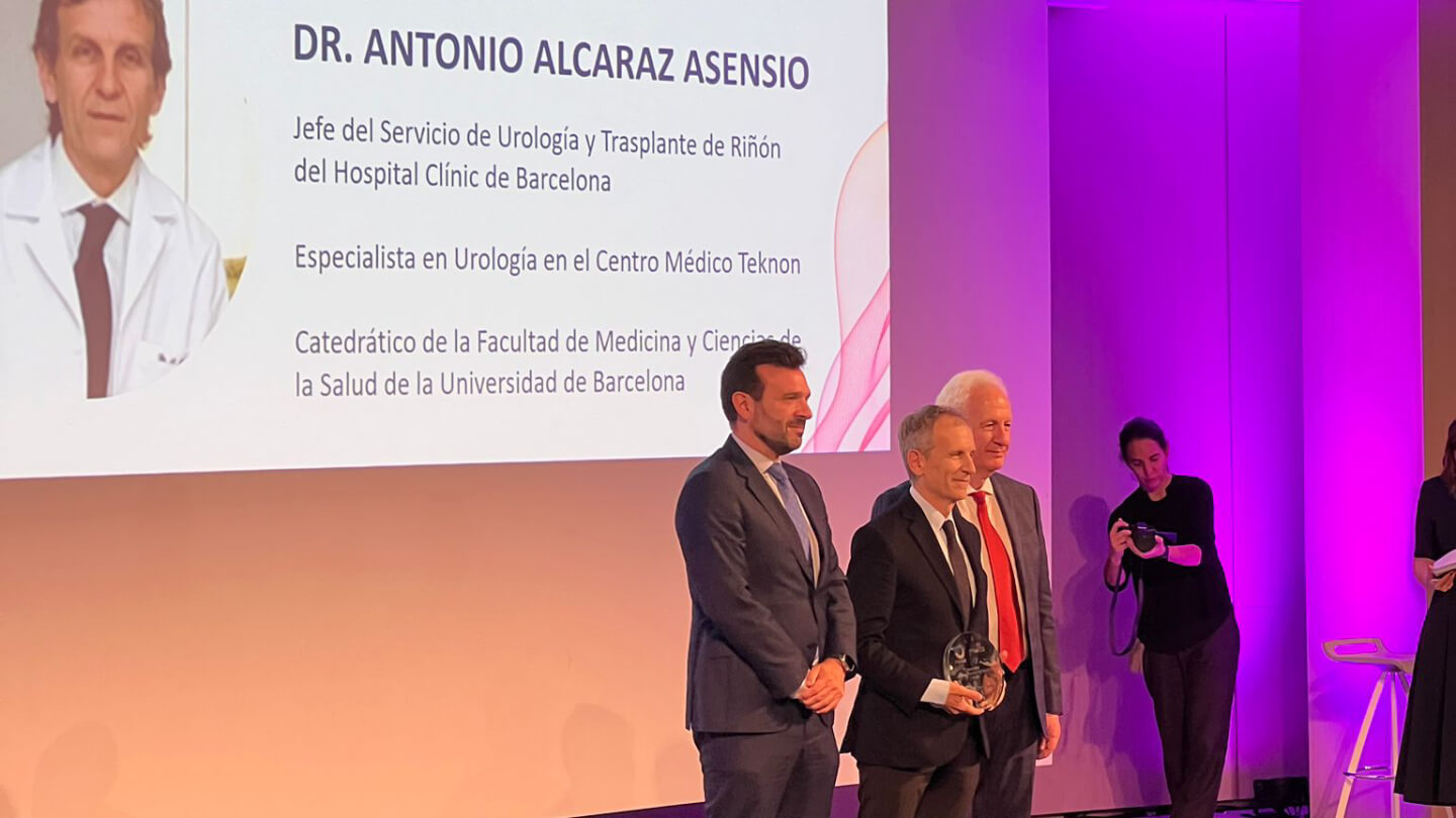 El Dr. Alcaraz, premio MERCO-OdS al Liderazgo Reputacional en el Ámbito ...